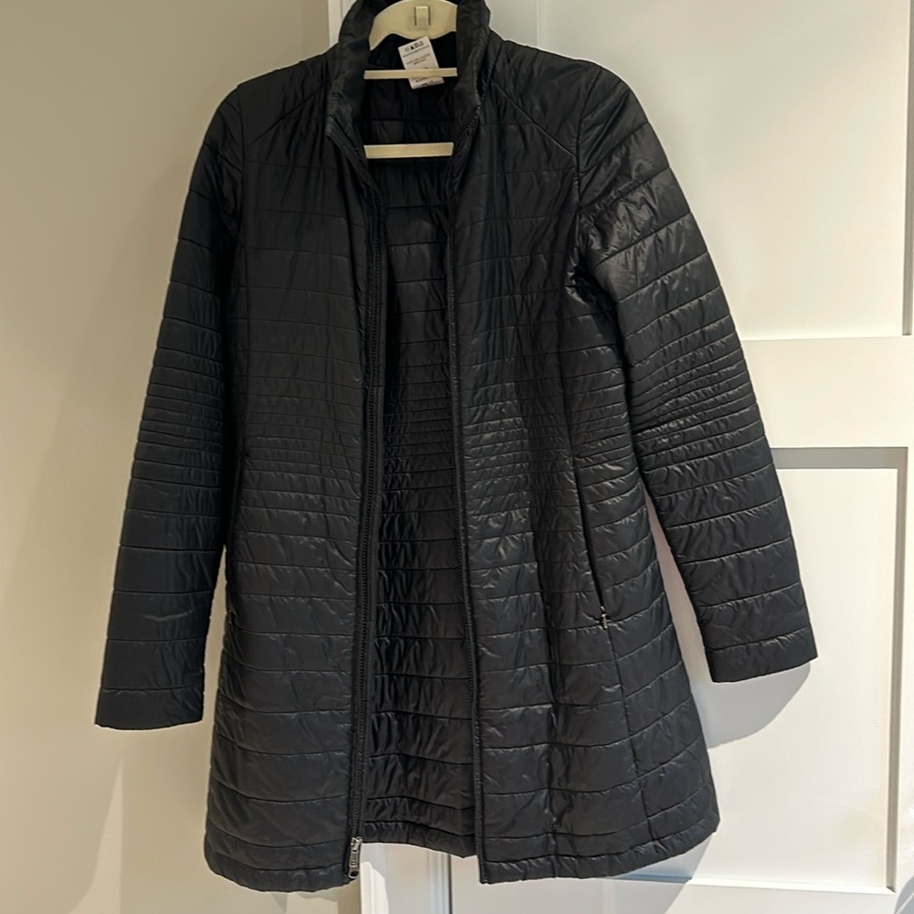Patagonia thin puffer coat